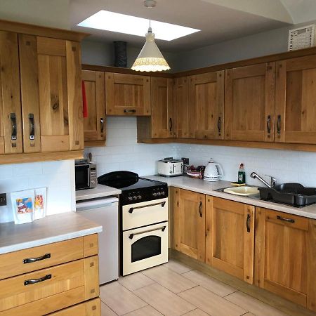 Galway Coast Cottages Barna  Extérieur photo