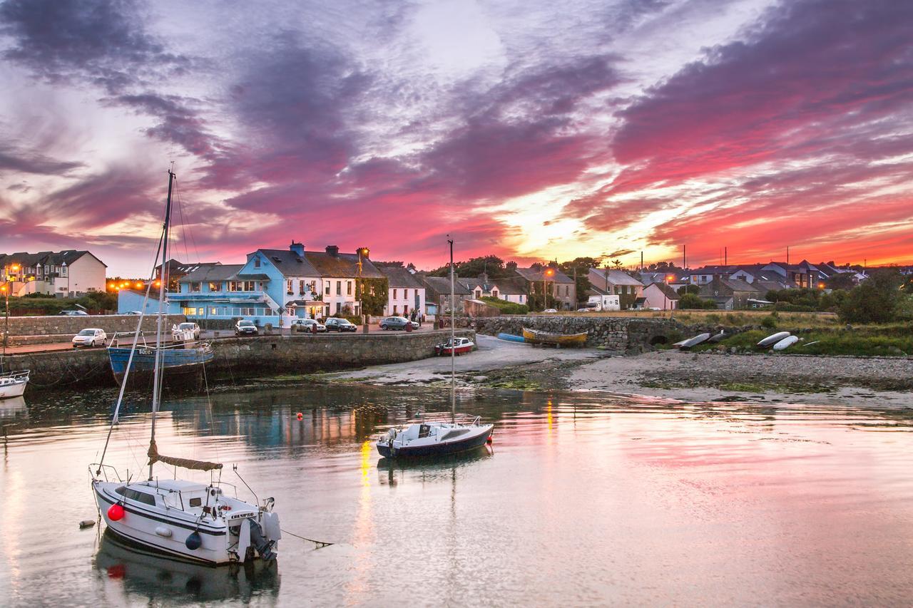 Galway Coast Cottages Barna  Extérieur photo